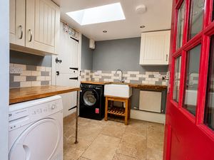 Utility_20WL- click for photo gallery